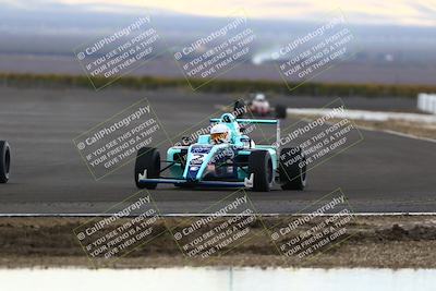 media/Nov-16-2025-CalClub SCCA (Sun) [[2975c16dfc]]/Group 5/Turn 1/